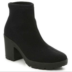 NEW Mix No. 6 Black Chunky Heel Sock Bootie 🌿